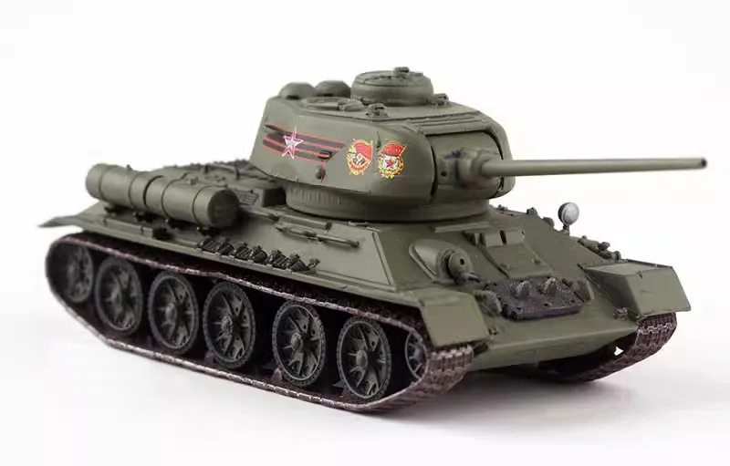 DG63235 1/72 Soviet T34/85 Tank Model  Moscow Victory Day Parade Painting