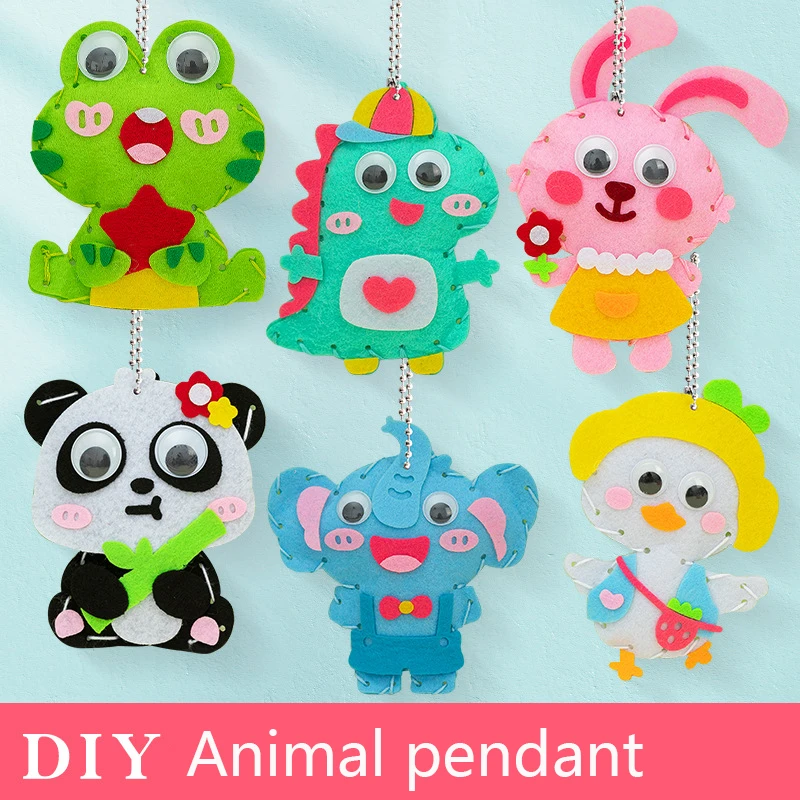 5Pcs Cartoon Animals Kit di cucito fai da te giocattoli portachiavi in tessuto Non tessuto animale fatto a mano giocattoli educativi precoci regali per bambini