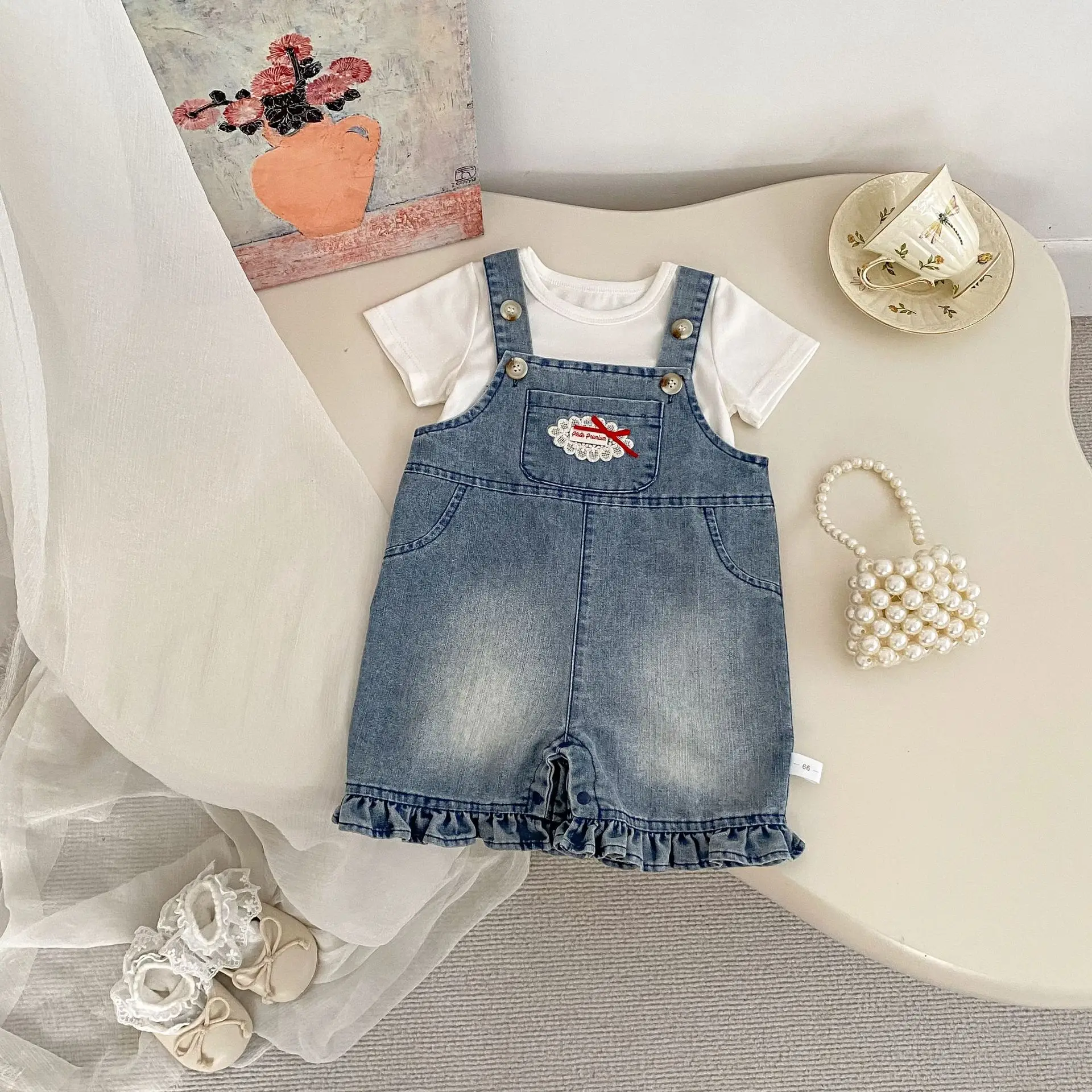 

2026 Summer New Children Denim Overalls Girls Strap Shorts Fashion Embroidery Kids Clothes Toddler Loose Casual Jeans Shorts