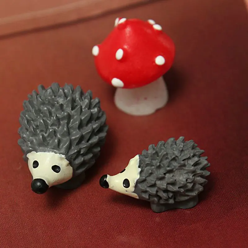 3Pcs Small Fairy Garden Gnomes Moss Terrarium Resin Crafts Decorations Artificial Mini Hedgehog With Red Dot Mushroom Gift