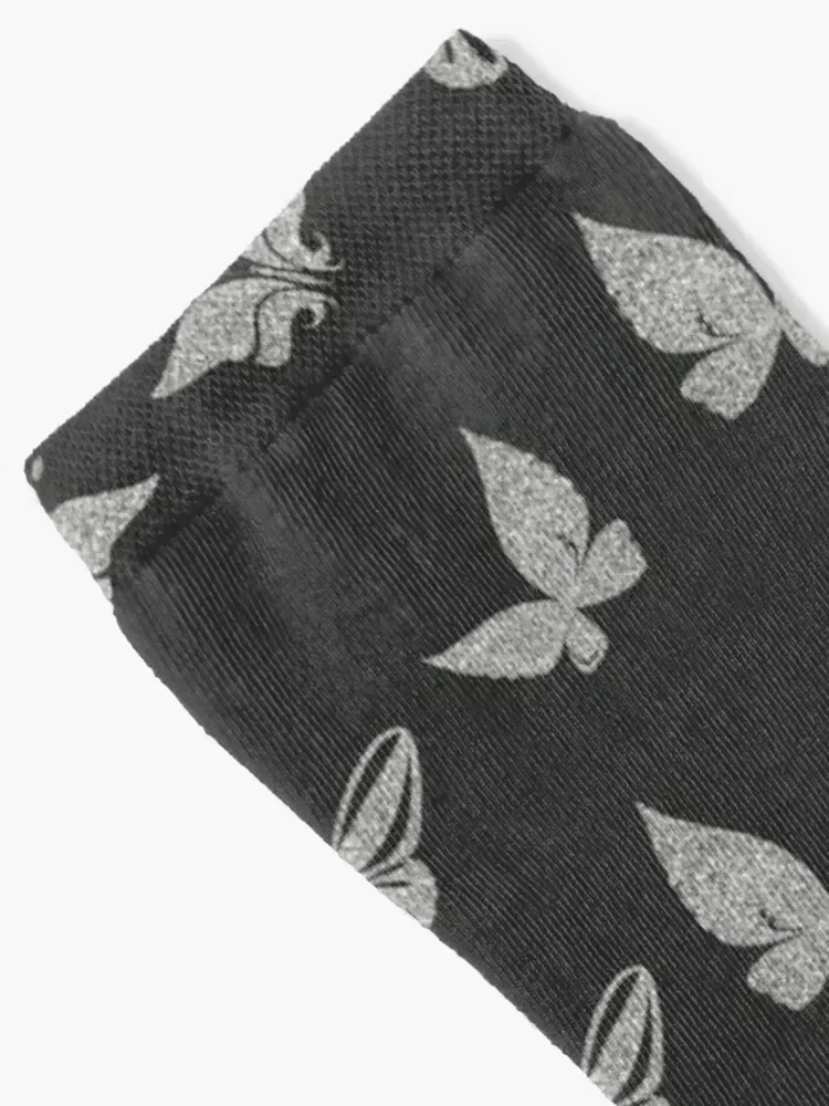 Рисунок 2 - Носки с серебряными бабочками