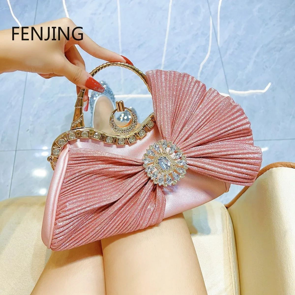 

New Shiny Luxury Handmade Diamond-encrusted Banquet Bag Bow Wedding Party Dress Handbag Designer Evening Bag Women Luxury 2025