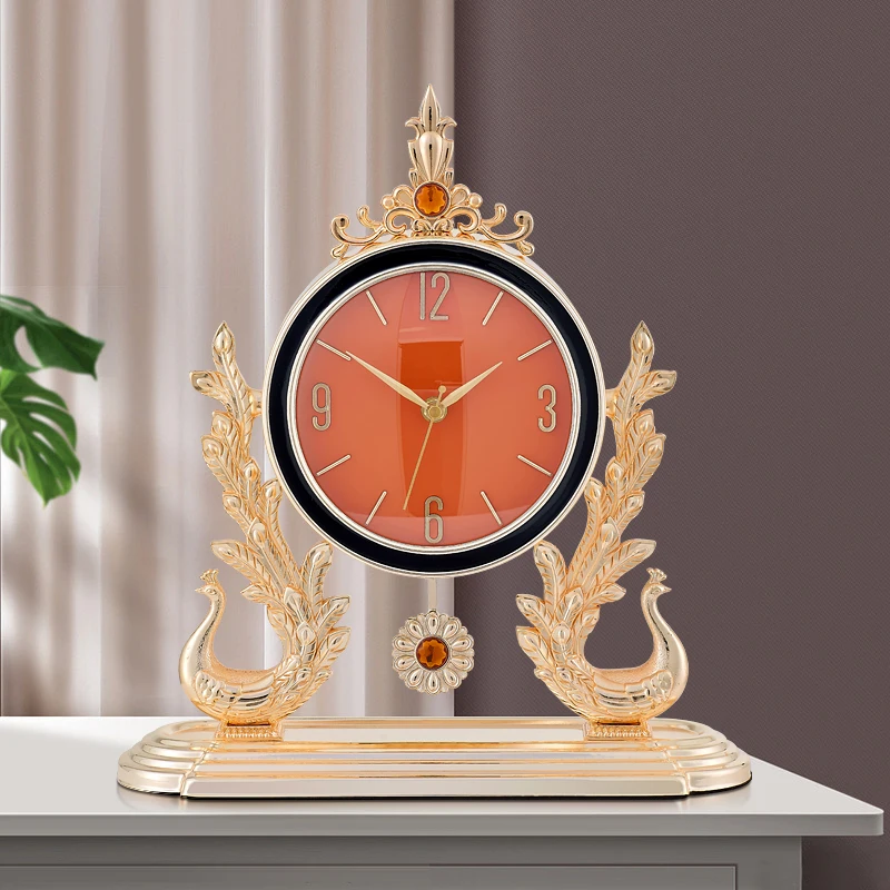 Luxury Metal Desk Clock Living Room Mute Clock Watch Retro Number Desktop Gadgets Nightstand Alarm Clock Table Room Decoration