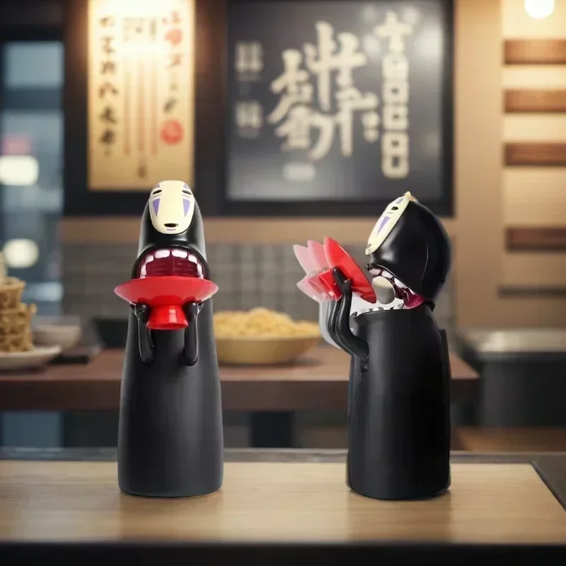 만화 동전 저금통 애니메이션 피규어 얼굴 없는 남자 저금통 센과 치히로의 행방불명 피규어 전기 홈 컬렉션 모델 장식 선물