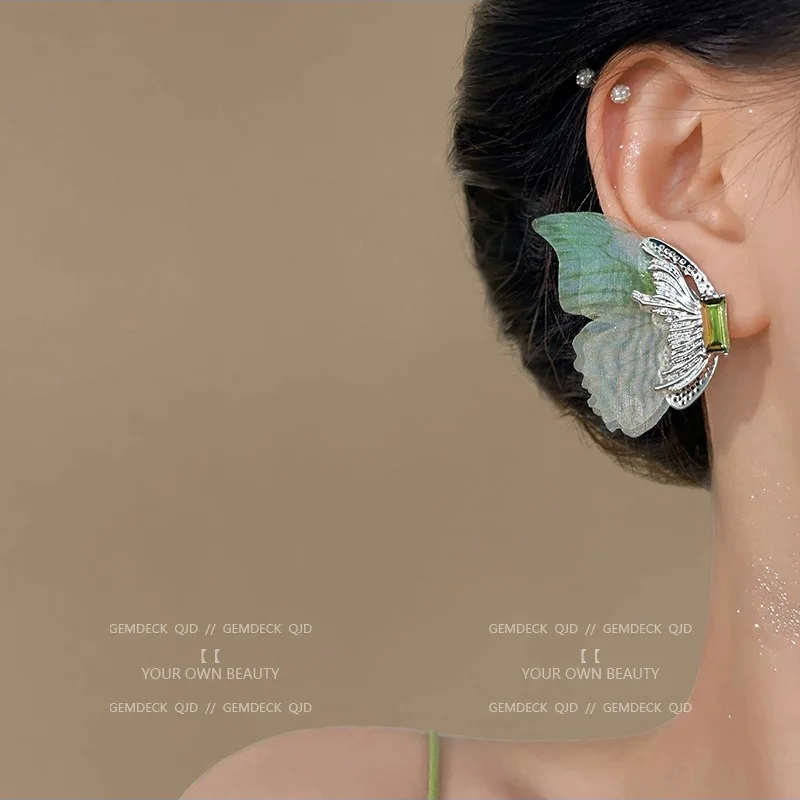 Mori dream elf butterfly stud earrings ins wind beauty to circle gradual change earrings charming romantic atmosphere earrings