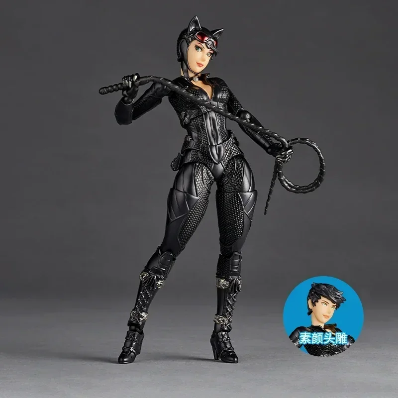 

Kaiyodo Catwoman Revoltech Amazing Yamaguchi Anime Figure Collection Model Toys Desktop Decoration Figurine