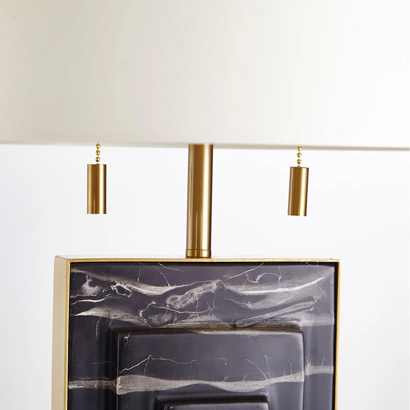 Lampe LED en marbre de luxe simple et élégante, lampe de table créative, éclairage de bureau pour décor de chambre d'hôtel