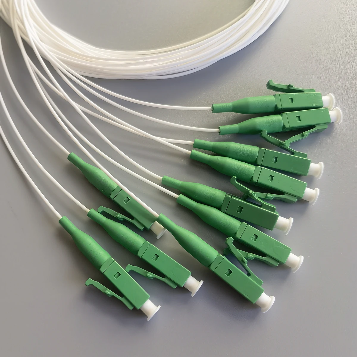 10-Core Fiber Pigtail Cable LC/APC 1M 0.9mm Simplex Mode Indoor Cable For FTTH/ODF/Network Optical Fiber Tail Cable High Quality