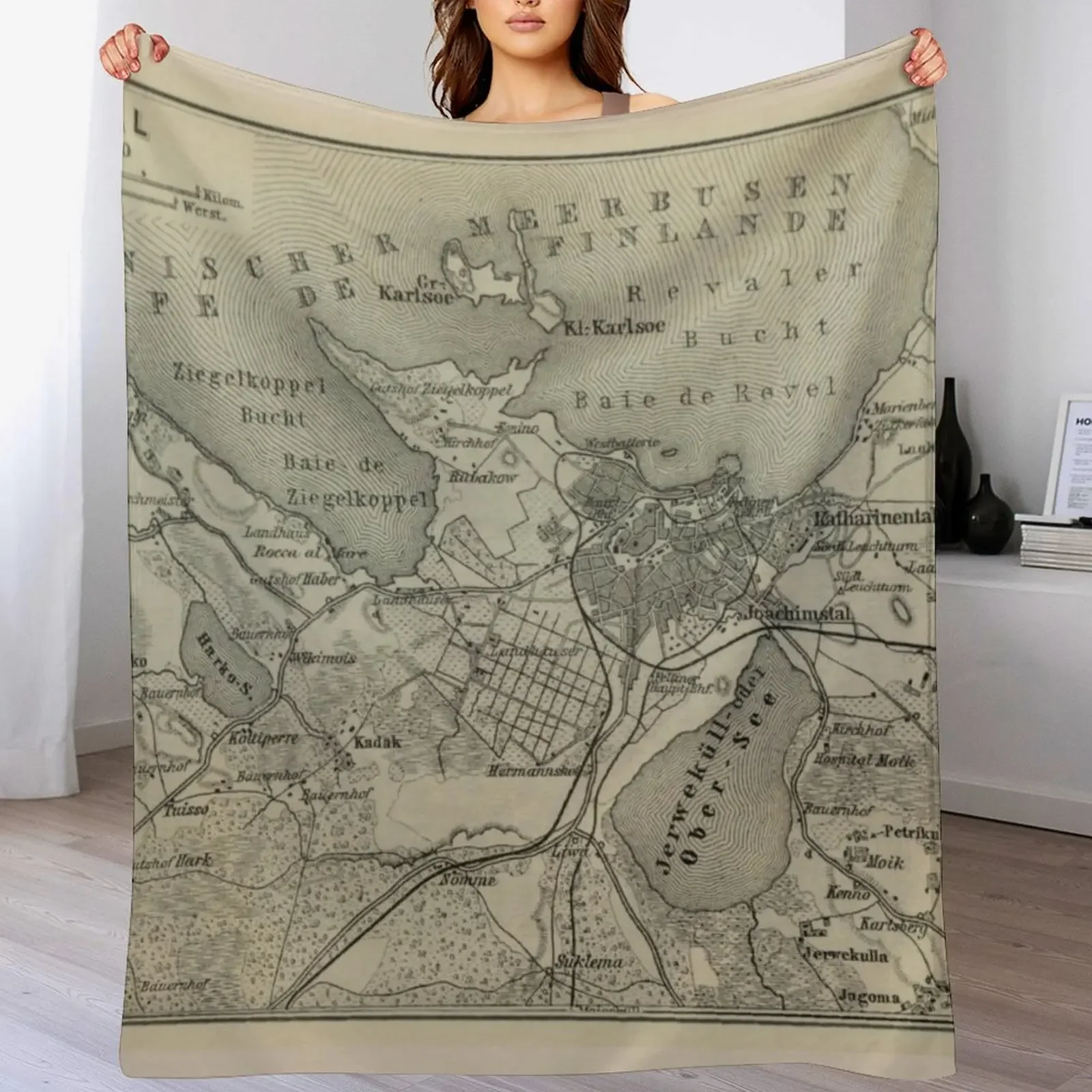 

Vintage Tallinn Estonia Map (1914) V.2 Throw Blanket Soft Solid Color Blanket for Couch Bed