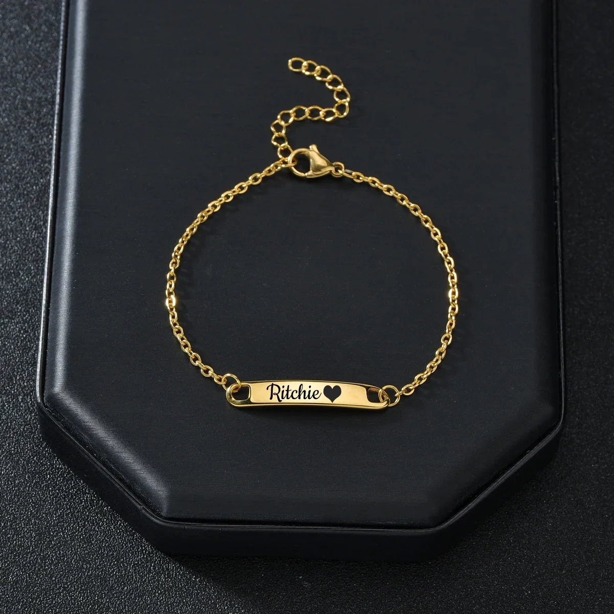 

NEW Fashion Customized Name Bracelets for Women Girls Stainless Steel Jewelry Personalized Engrave Adjustable Chain Dropshipping