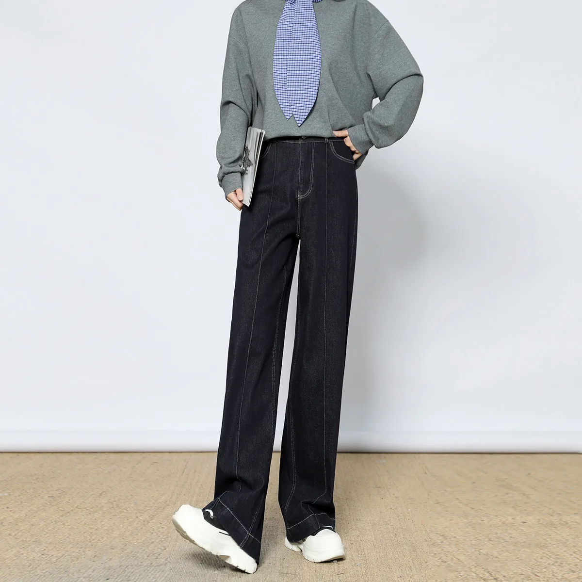LOUIS YAO 2025 Winter Thickened High Waist Straight leg Jeans Long Micro Elastic Contrast Button Women's Pants Jeans
