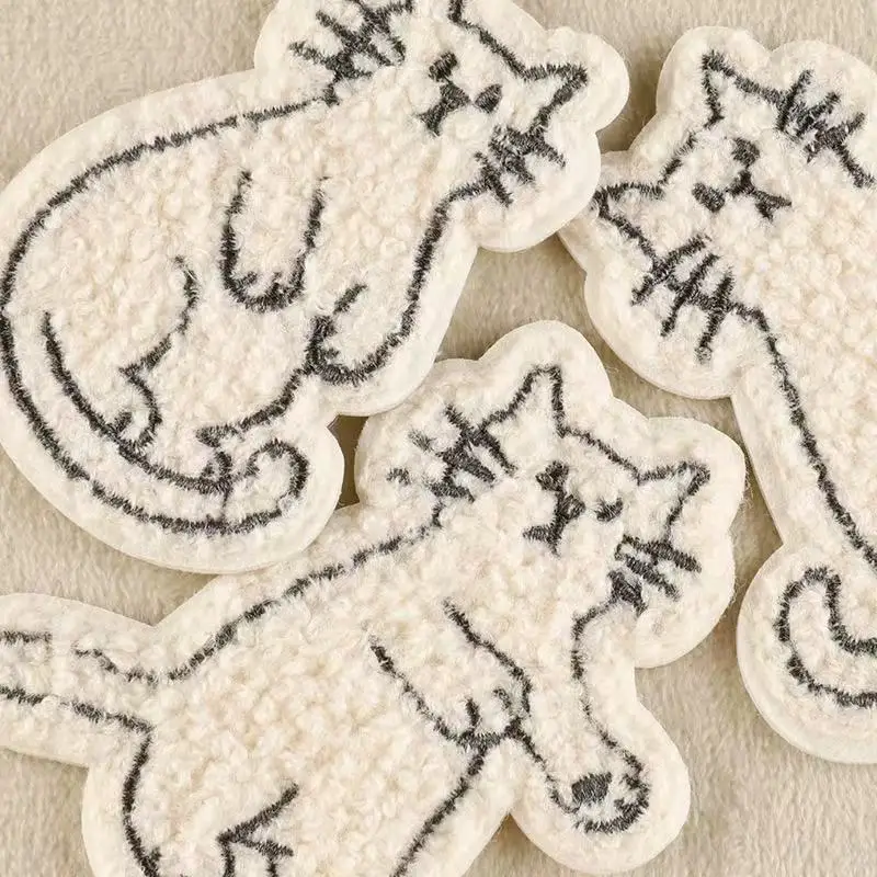 Wholesale Factory Cute Cat Embroidery Sticker Self-Adhesive Towel DIY Mobile Phone Case Accessory Fabric Patch
