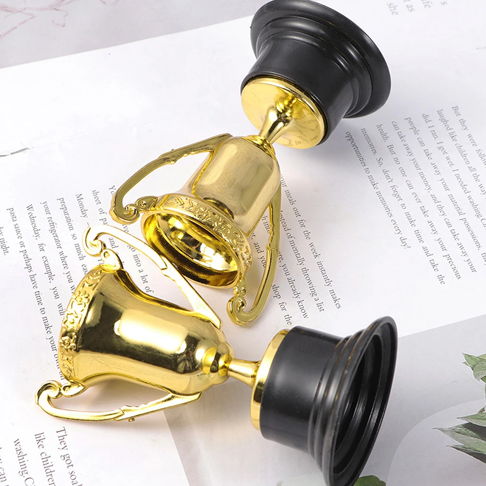 

10 Pcs Plastic Trophy Prize Novelty Participation Funny Gold Awards Soccer Christmas Game