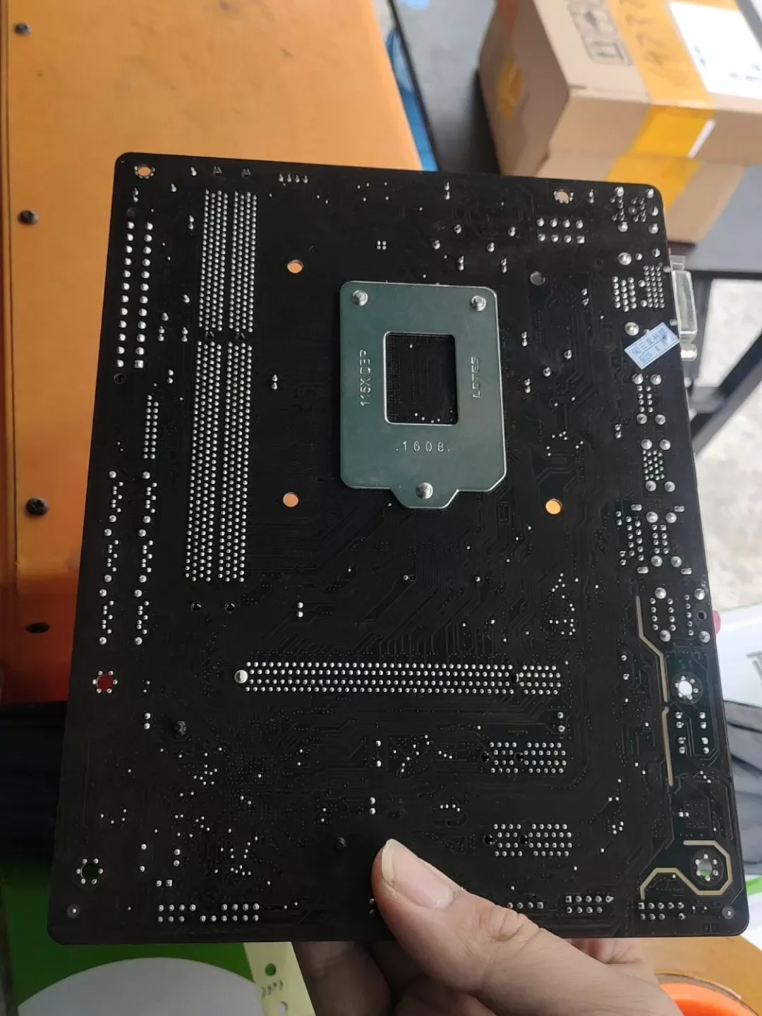 For Gigabyte GA-B85M-D2V Desktop Motherboard B85M D2V DDR3 1150 Mainboard 100% Tested OK