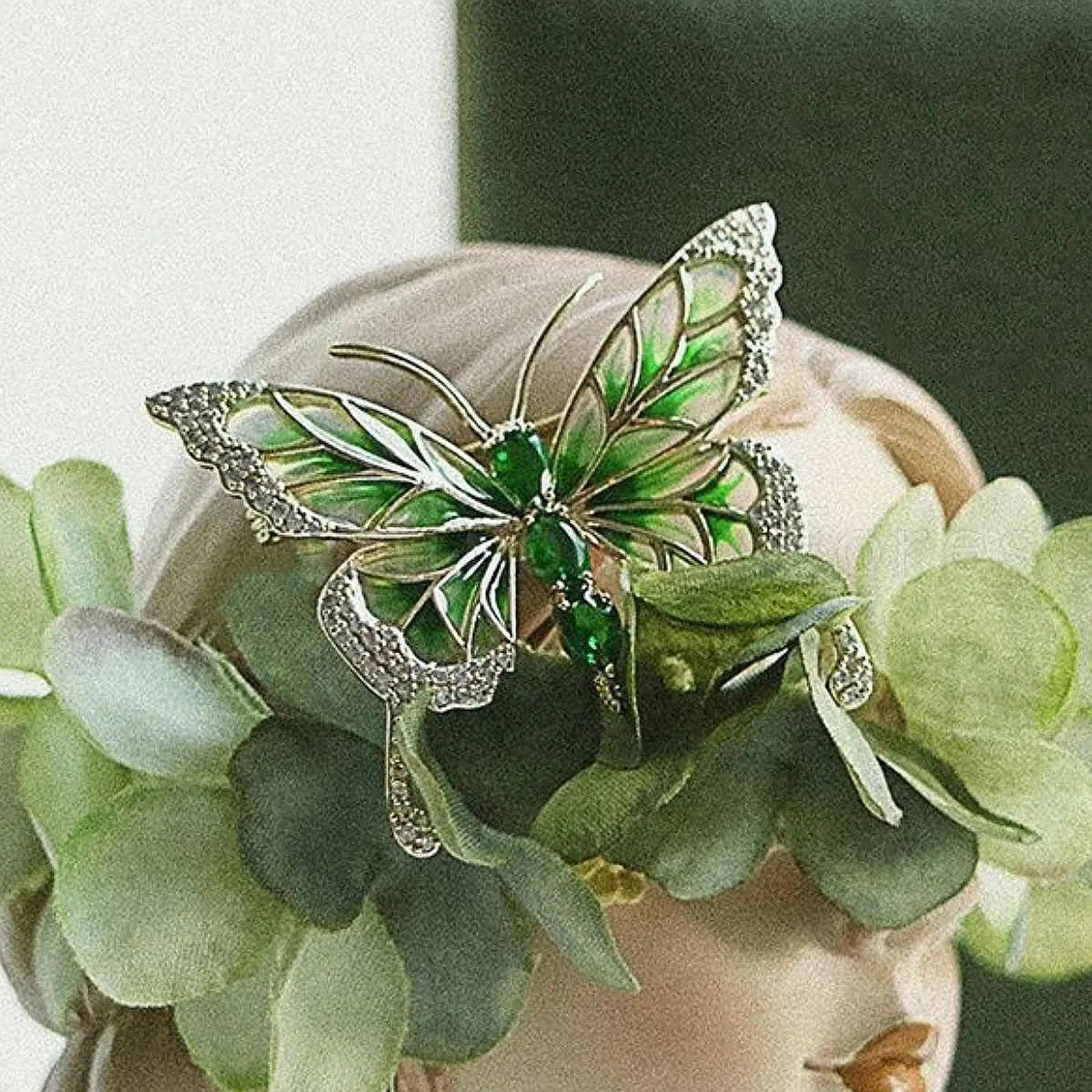 

Butterfly Brooch Valentine's Day Women Brooch Lapel Pin for Shirts Tie Scarf