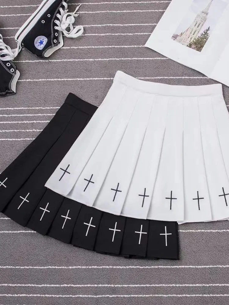

Harajuku милая мини-юбка с высокой талией Y2k, винтажные короткие юбки с вышивкой крестиком в стиле панк, уличная одежда, черная одежда, новинка 2023 года