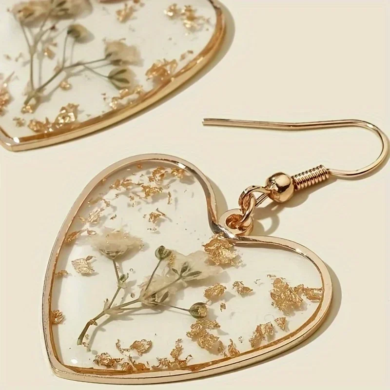 Fashionable Dry Flower Heart Earrings Transparent Resin Ear Drops Women's Holiday Party Gifts Jewelry Accessories