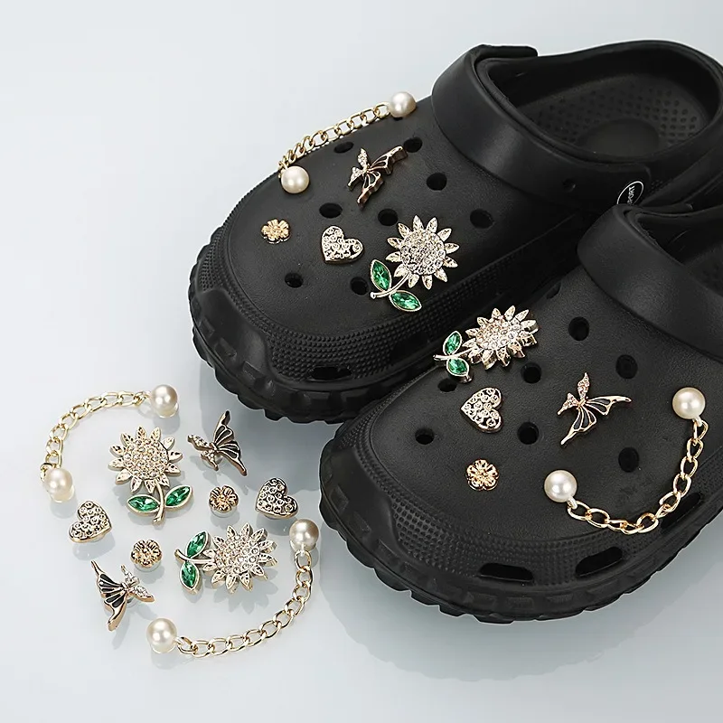 

YNPO 10pcs Chic Sunflower and Heart Shape for DIY Shoes Charms Fashion Personality Pearl Chain Sandal Accessories Removable 2025