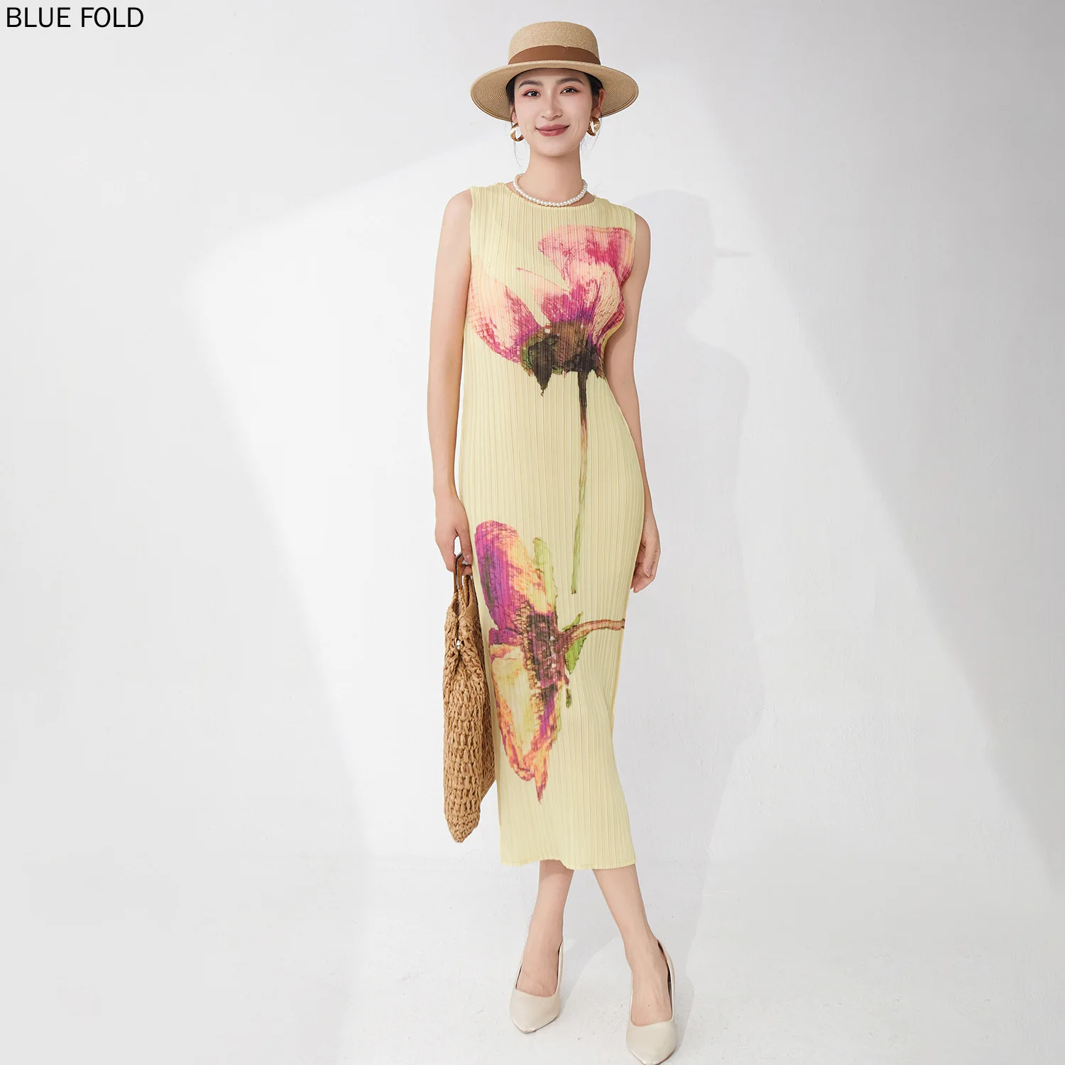 Vestido básico Miyake estilo maduro e sofisticado exude luxo leve e charme de férias vestido elegante e moderno