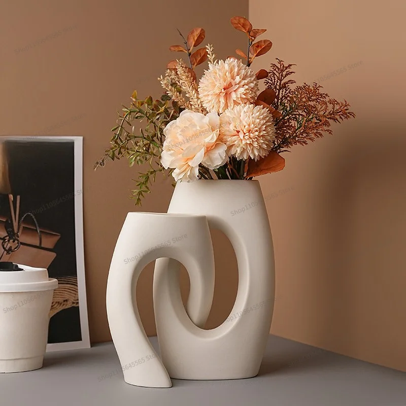 vase-decoratif-blanc-pour-salon-ustensiles-creatifs-pour-fleurs