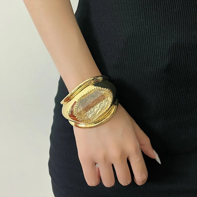 niche retro natural crystal big gem wide version gold bracelet light luxury high sense exaggerated opening bracelet wholesale