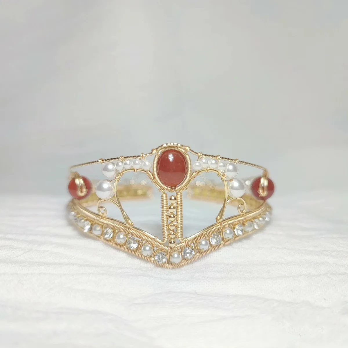 High-end Doll Crown 1/4 BJD Doll Accessories Exquisite Pearl Garnet Gold Plated Zircon Crown Free Shipping