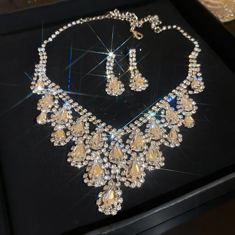 3 Pcs Inlaid Rhinestone Jewelry Sets for Women Fashion Pendant Necklaces Retro Drop Earrings Charms Wedding Accessories Set