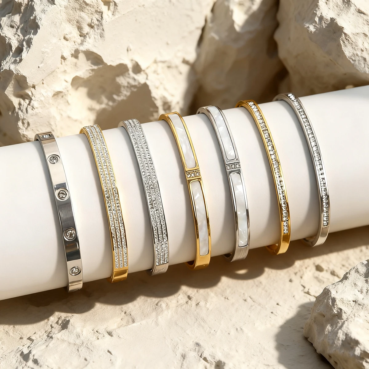 SOVOB أنيقة التيتانيوم الصلب 18K مطلية بالذهب أساور للنساء موضة ملابس اليد اليومية المرأة مجوهرات لهدايا عيد الميلاد #4