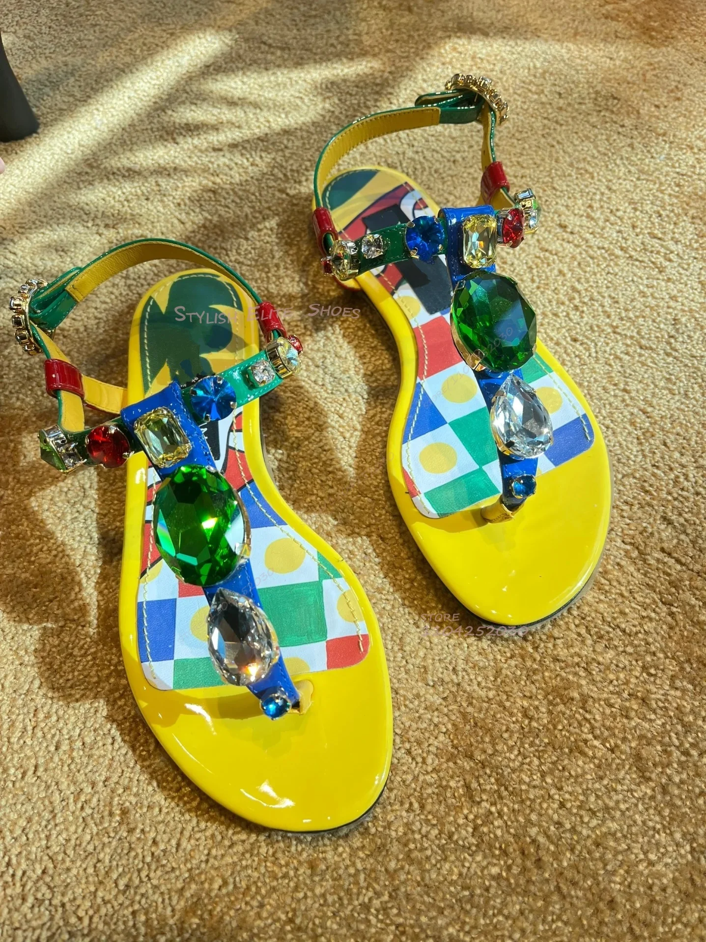 

Yellow Ethnic Plaid Graffiti Flat Sandals Women Beach Vacation Blue Gemstone Round Open Mules Summer Buckle Crystal Chain Shoes
