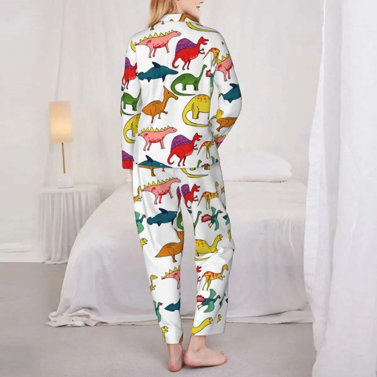 Pigiama con dinosauri dei cartoni animati Collezione di modelli di dinosauro Indumenti da notte alla moda da donna a maniche lunghe Camera da letto