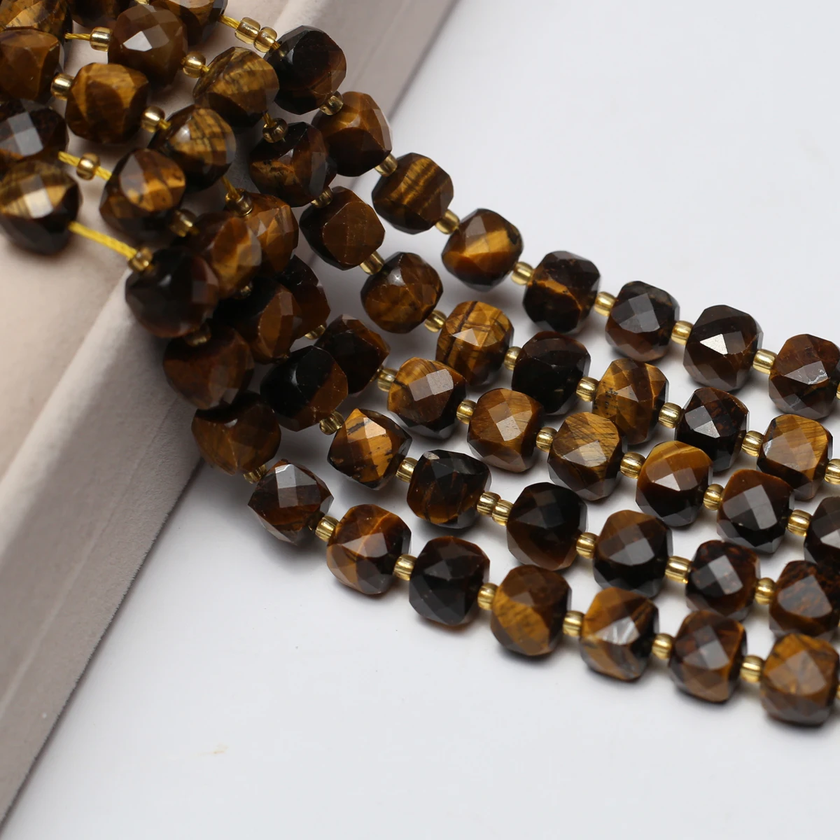 Natural Stone Gemstone Brown Faceted Square Small Apple Beads Mixed Threaded Beads ForJewelry Making DIY Bracelet Necklace 8x8mm