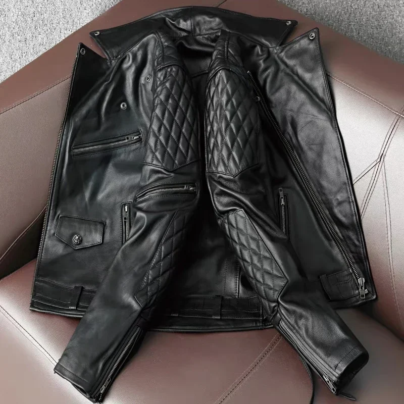 Nueva chaqueta de motocicleta pesada, chaqueta de cuero de vaca de primera capa, abrigo de moda con múltiples bolsillos y solapa ajustada para hombre guapo