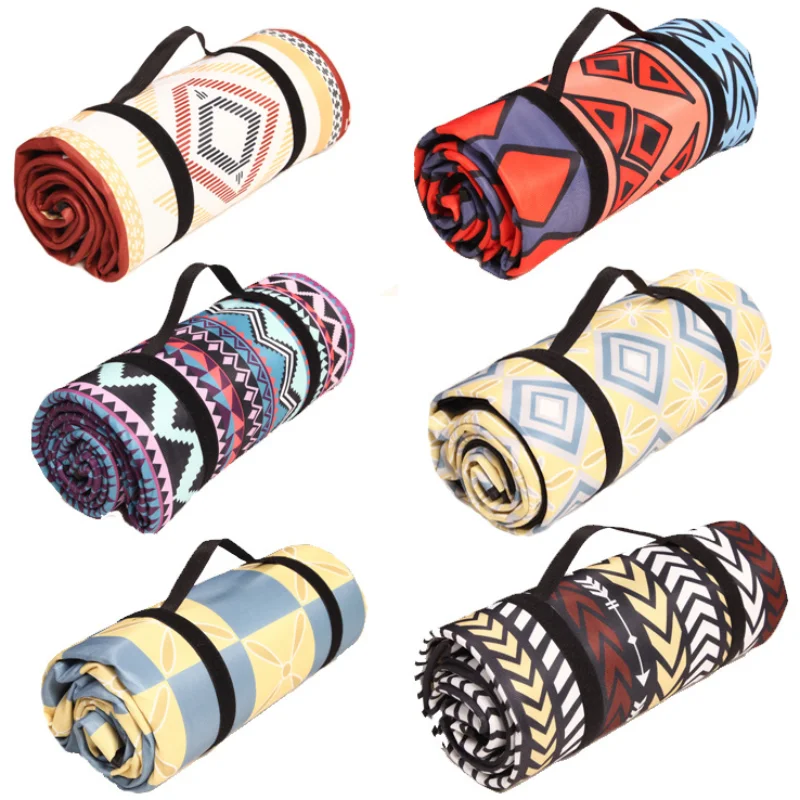Outdoor Picnic Blanket Waterproof Extra Large Camping Mat Thickness 4mm 3-Layers Beach Blanket Rolling Up Packaging Park Blanket