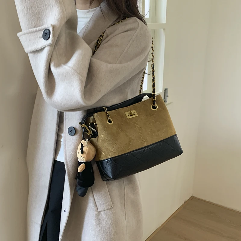 กระเป๋าสะพายข้างหนังแท้คุณภาพสูงสำหรับผู้หญิง - สะพายไหล่ ดีไซน์คลาสสิกหรูหราจากดีไซเนอร์