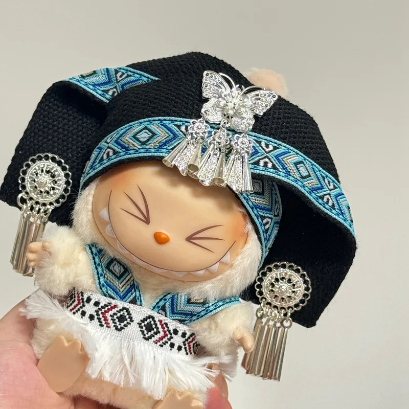 

Одежда для кукол Labubu 1-го 3-го поколения 15/17 см, этническая одежда ручной работы с этническими узорами и серебряной бабочкой