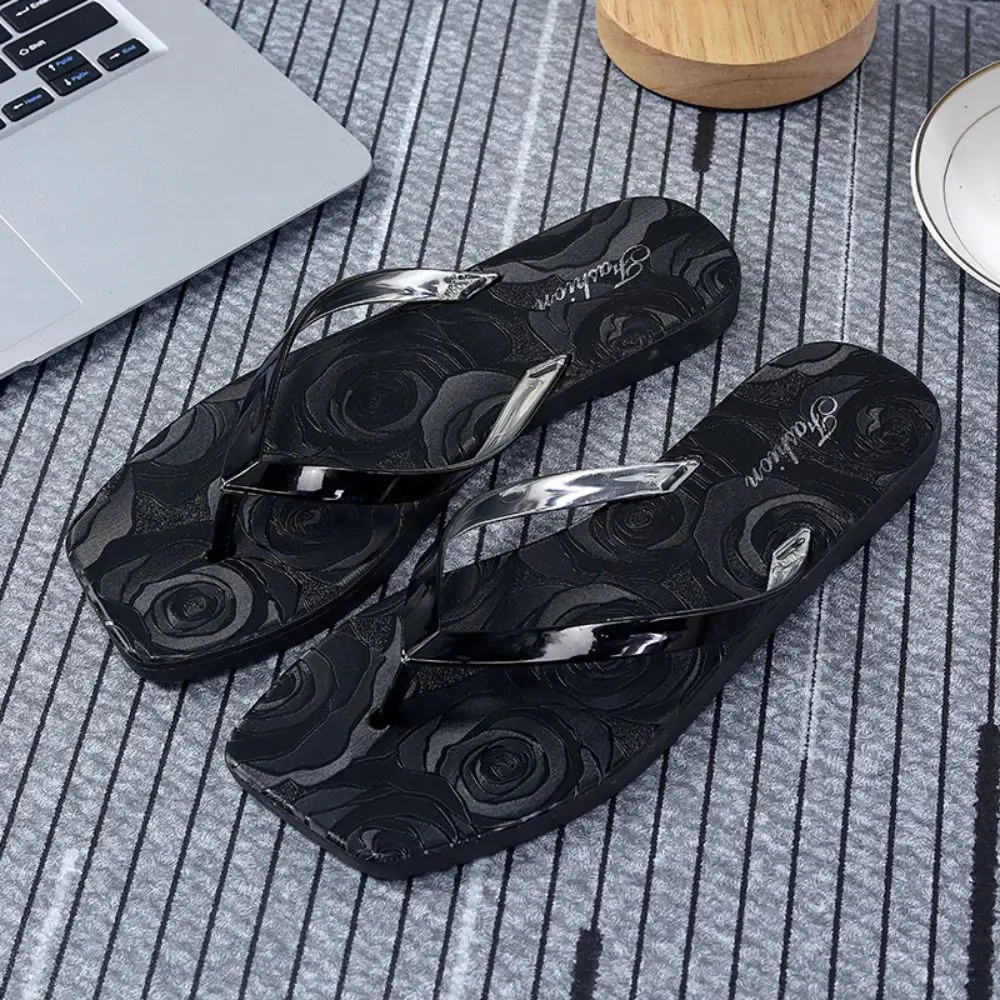 المضادة للانزلاق لامعة زهرة النعال بولي Leather الجلود لينة وحيد شاطئ الوجه يتخبط ملابس الشاطئ أحذية الحلو الصيف الشرائح الصنادل الشارع الشهير