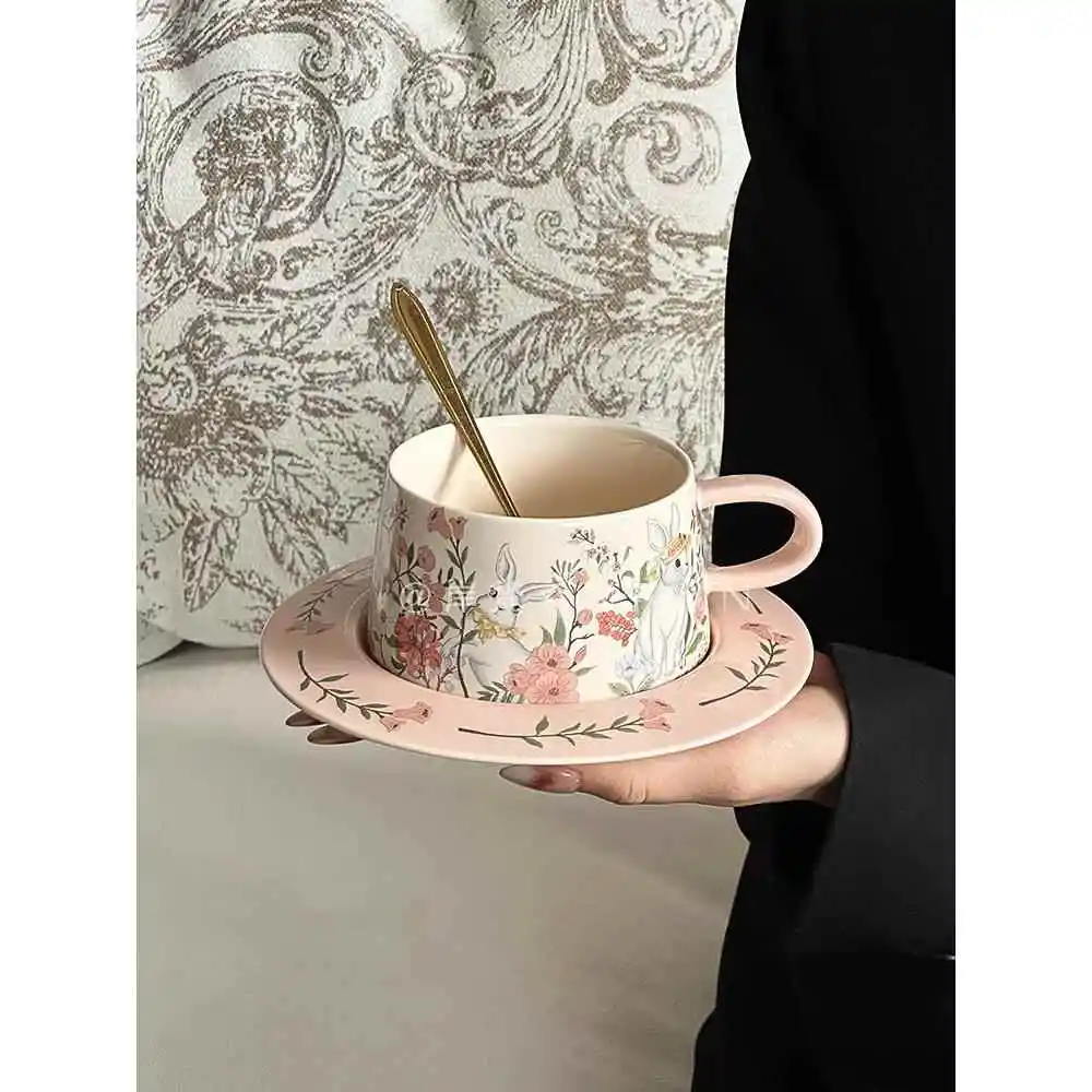 ensemble-tasse-et-assiette-a-cafe-style-retro-peinture-a-l'huile-motif-floral-et-lapin-boite-cadeau-sensation-haut-de-gamme-ustensiles-a-cafe-style-nordique