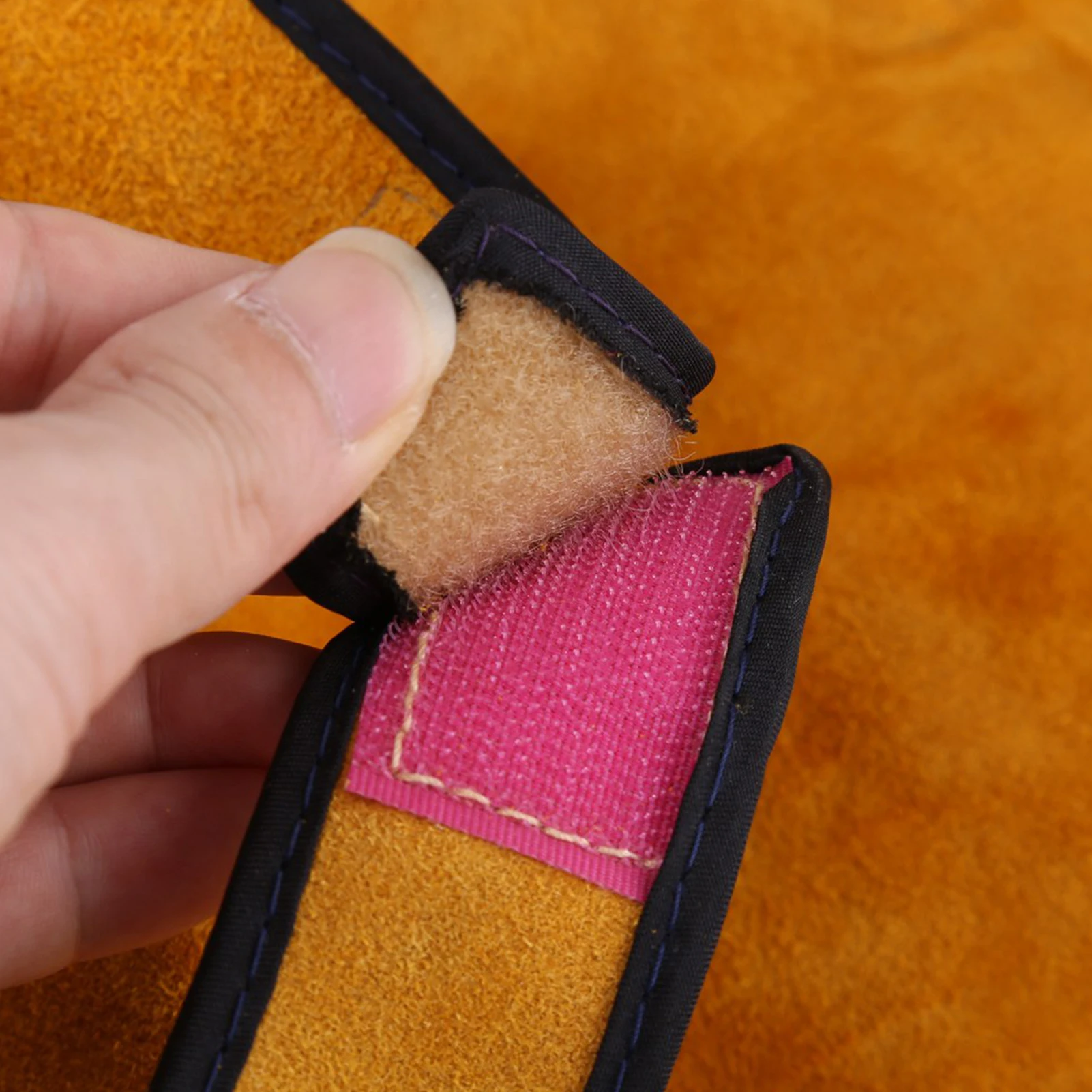 Welding Helmet  Good Quality Heat Resistant Breathable Welding Helmet  Mask with Lens Leather Welding Mask