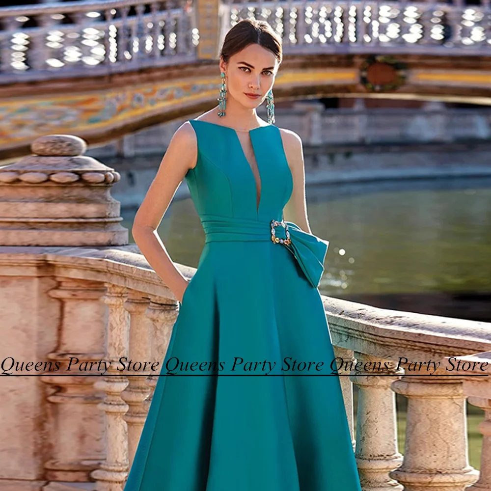 Turquoise Blue Motrher of The Bride Dress Groom's Mom Customized Wedding Party Dresses V Neck Tea Length A Line Guest Gown