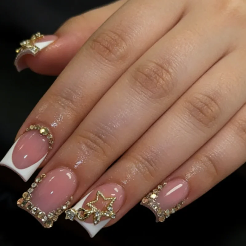 

24PCS Short Square Fake Nails with Sweet Bow Rhinestone Star Charm False Nails Nude White Press on Nails Luxury French Design네일팁