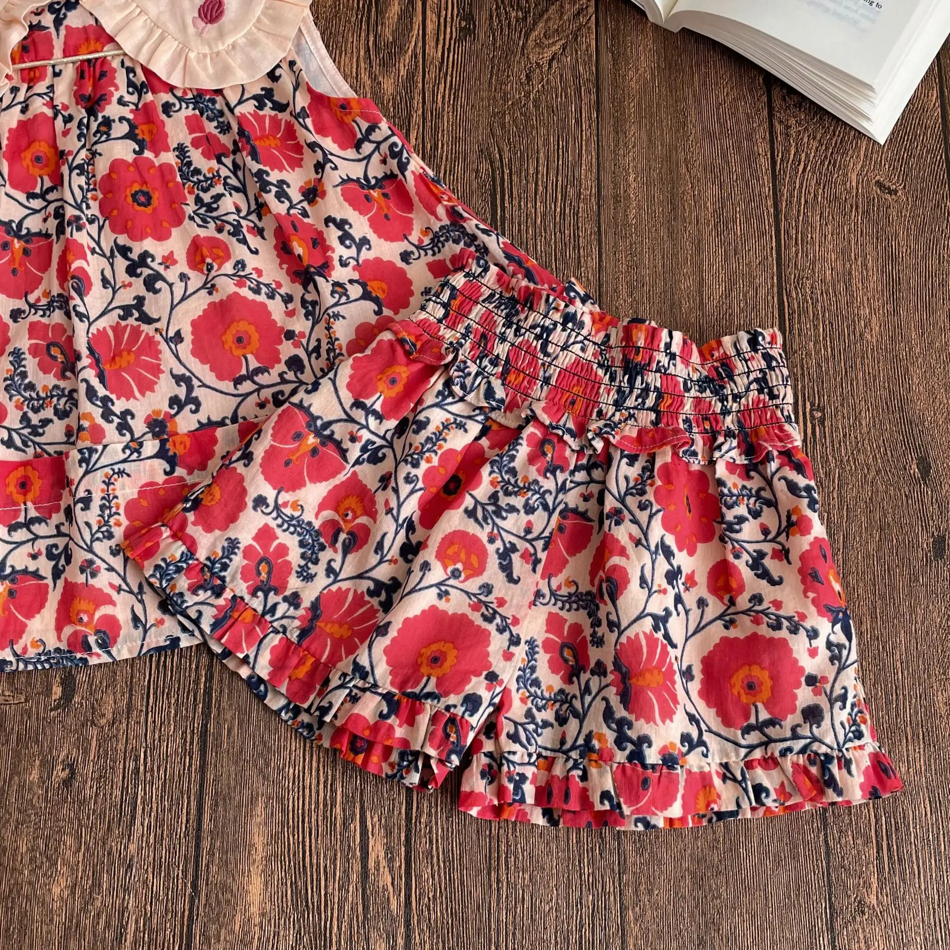 ¡En stock! Conjunto de muñecas Retro Floral para niñas, Top de muñeca con cuello abatible grande, pantalones de encaje de flores, 24 de verano