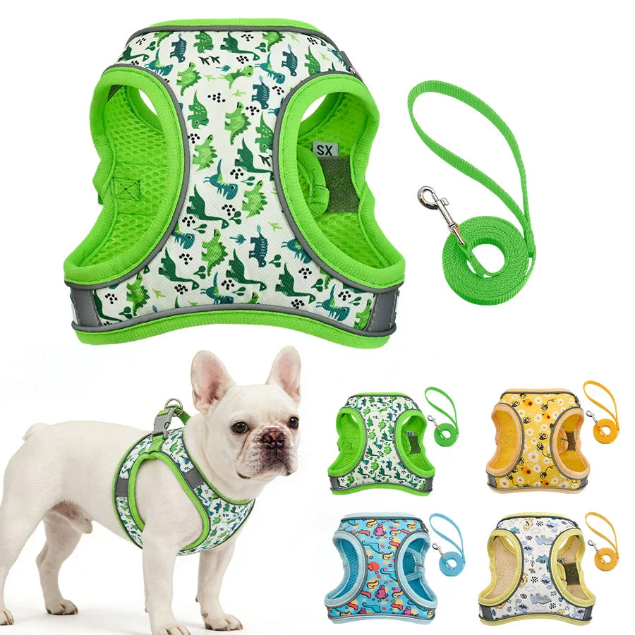 DH009Cartoon-Dog harness and leash set features a breathable honeycomb mesh design to prevent overheating and sweating.