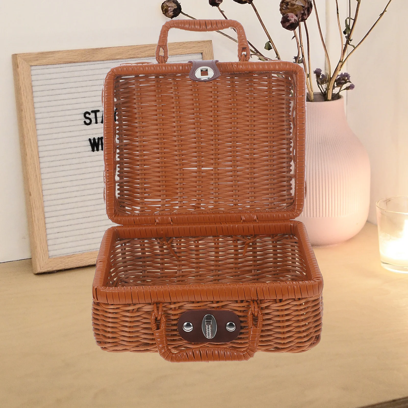 

Small Size Large Capacity Retro Woven Suitcase Handwoven Storage Case For Home Organizer Container Vintage Basket