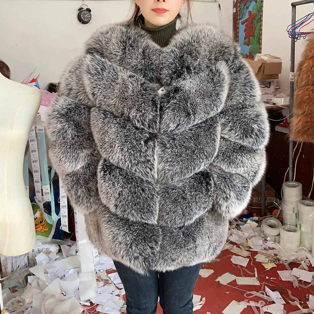 QUEENTINA Cappotti di pelliccia di volpe naturale Moda nuove donne Giacca molto calda ed elegante Gilet Colletto alla coreana Cappotto di pelle Donna Inverno