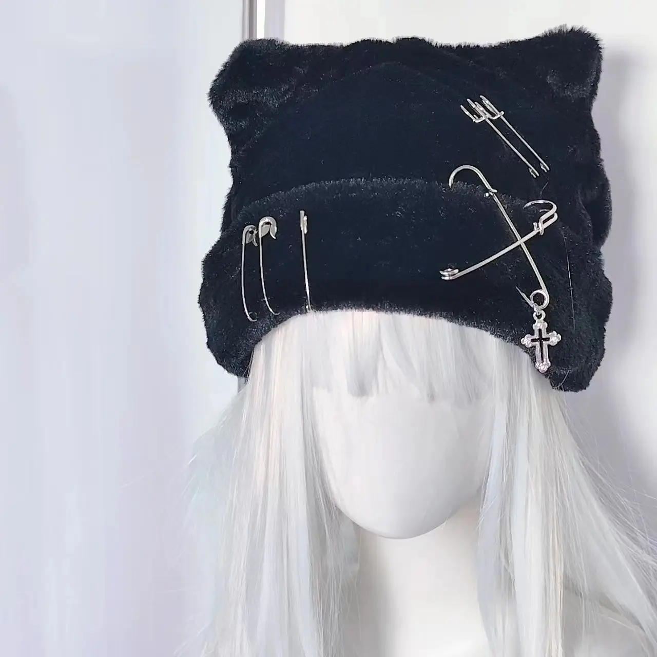 Cat Ears Aesthetic Subcultural Punk Head Cap Vintage Winter Warm Windproof Plush Bonnets for Women Hottie Skullies Bucket Hat