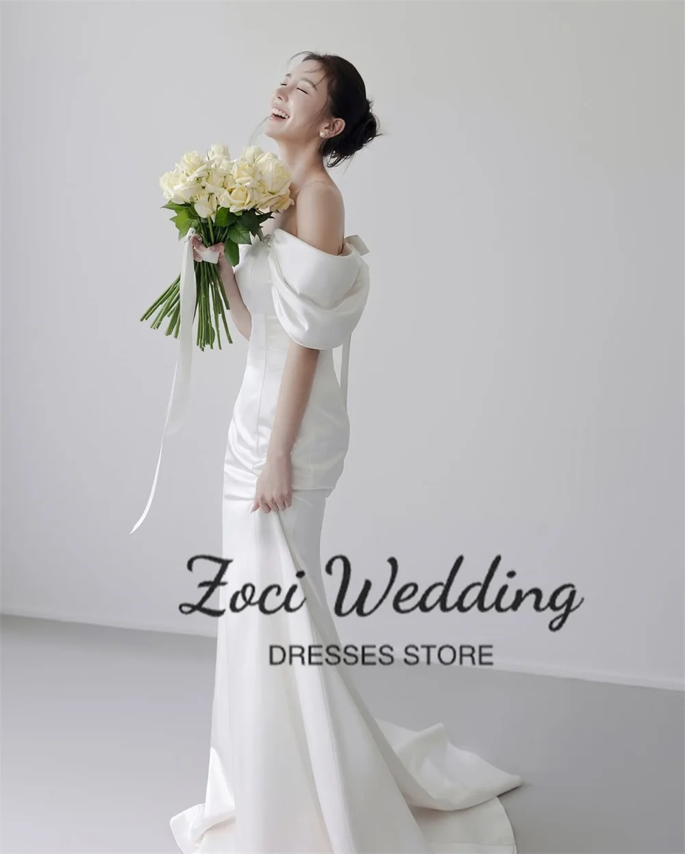 Zoci Abiti da sposa coreani eleganti in raso morbido Sirena con spalle scoperte Abito da sposa Foto Shoot Abito da sposa con corsetto personalizzato