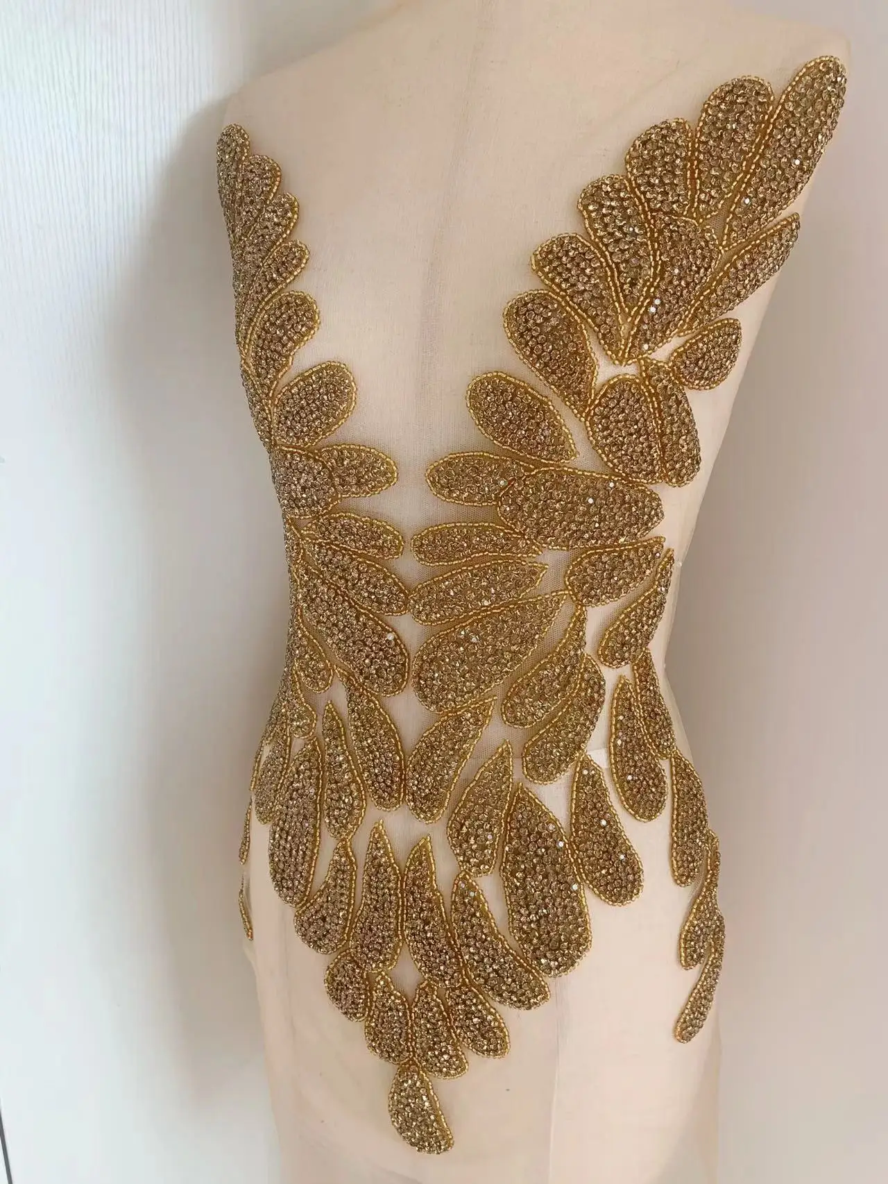 Luxurious Big Gold Leaves Rhinestone Applique Large Crystal Beaded Patch for Elegant Couture,Red Dance Clothing,Wedding Dress