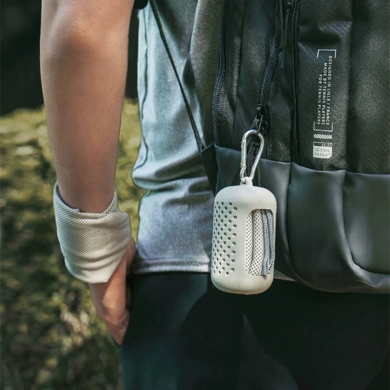 مجموعة من السيليكون منشفة باردة محمولة للمشي لمسافات طويلة ومنشفة رياضية خارجية للمعصم ومسح منشفة تبريد العرق