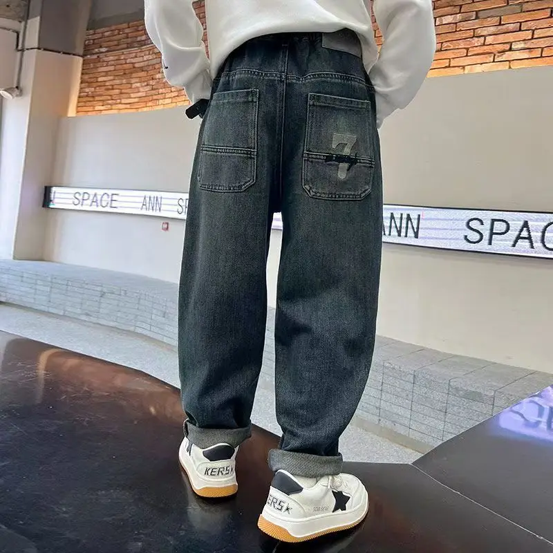 Winter-Jeans für Teenager-Jungen, Plüsch-Warm, 4-14 Jahre, Kinder-Mode, bestickte Buchstaben, Denim-Hose, Herbst, lässige, gerade geschnittene Sporthose – Detail 6