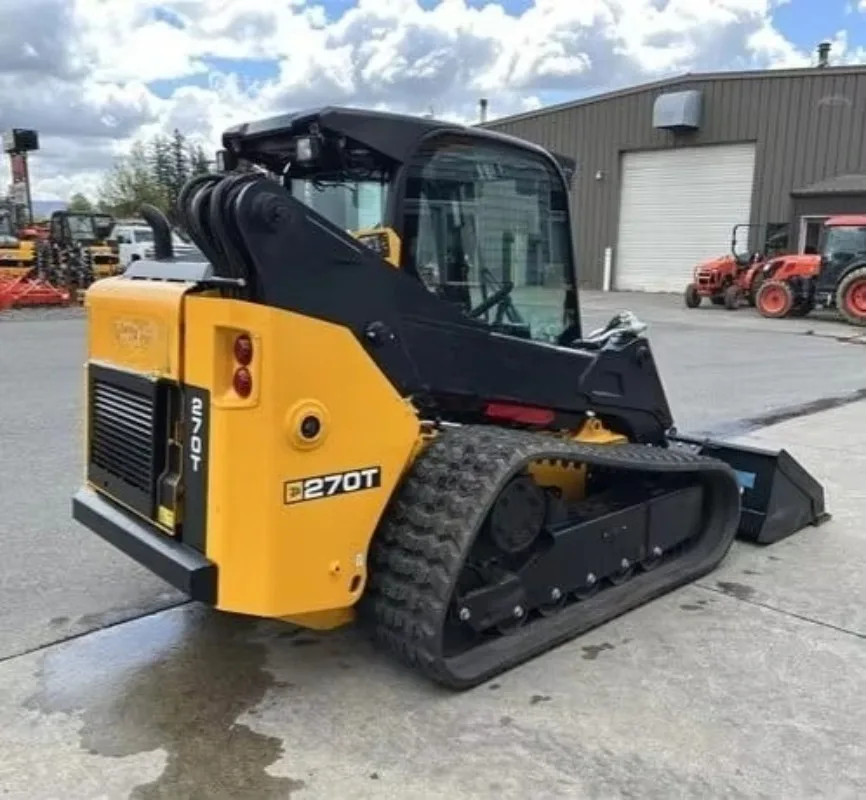 Four Wheel Skid Steer Loader Hydraulic Steering Stable Running Farm Short Distance Bulk Cargo Transport Small Construction